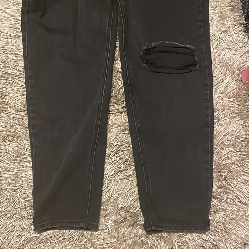 PRETTY Little Thing High Rise Black Ripped Baggy Jeans - Picture 3 of 9